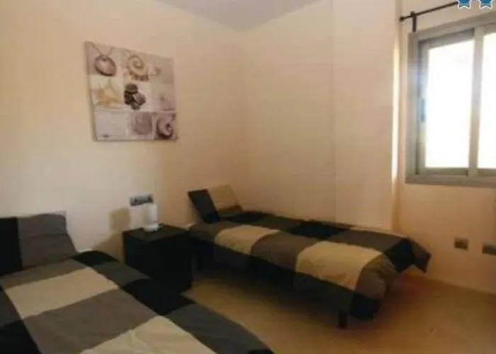 2 Bed Flat-sleeps4-pets-pool-parking-golfclub 에스테포나