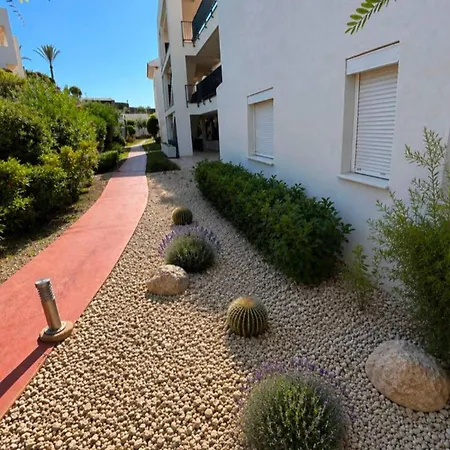 2 Bed Flat-sleeps4-pets-pool-parking-golfclub Apartmán Estepona