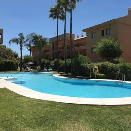 Apartmán 2 Bed Flat-sleeps4-pets-pool-parking-golfclub *
