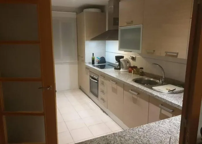 2 Bed Flat-sleeps4-pets-pool-parking-golfclub Apartment Estepona